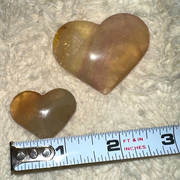 Candy Fluorite Carved Hearts.. - Picture 2 of 4